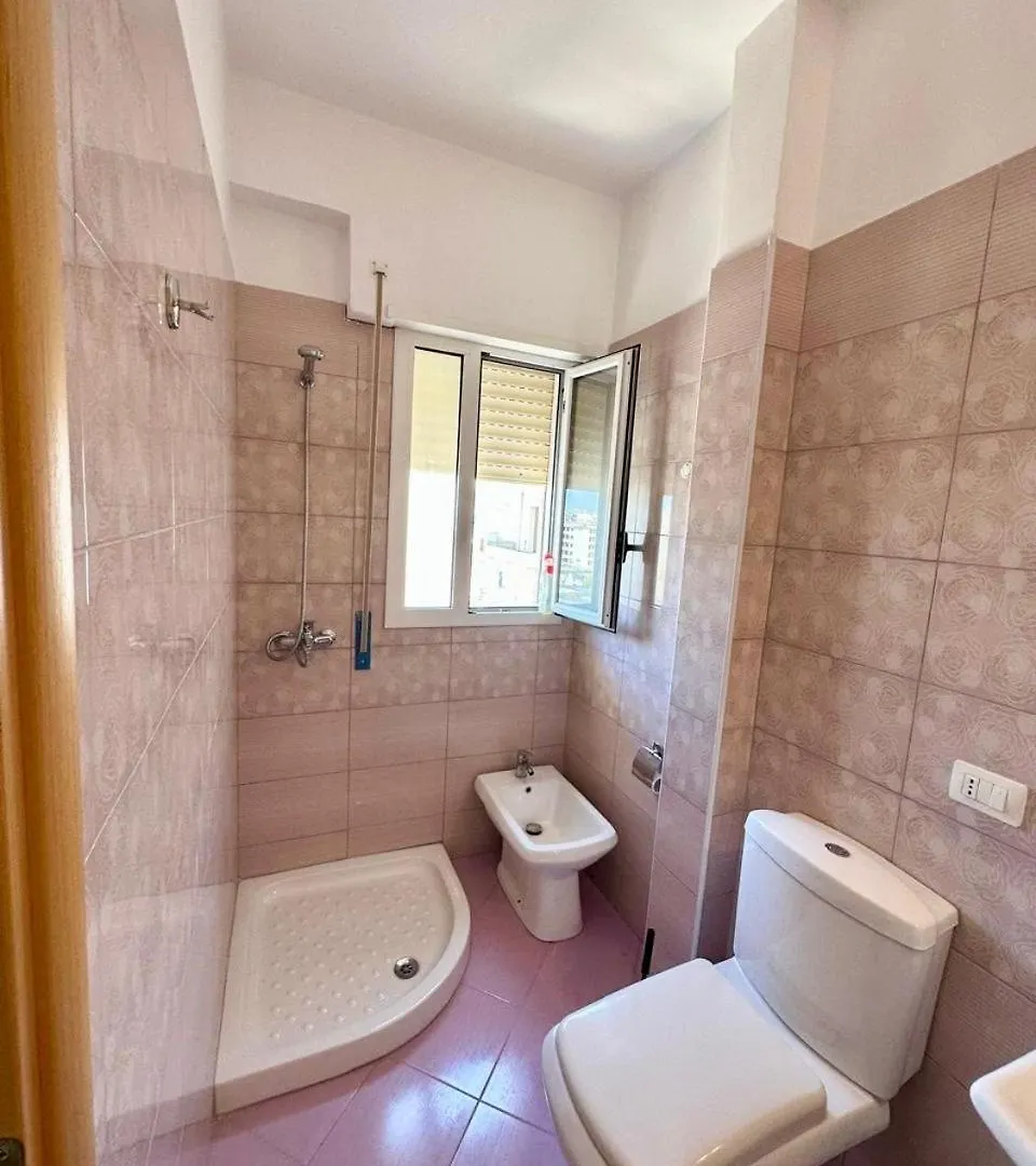 Appartamento Nest Of Us Vlorë